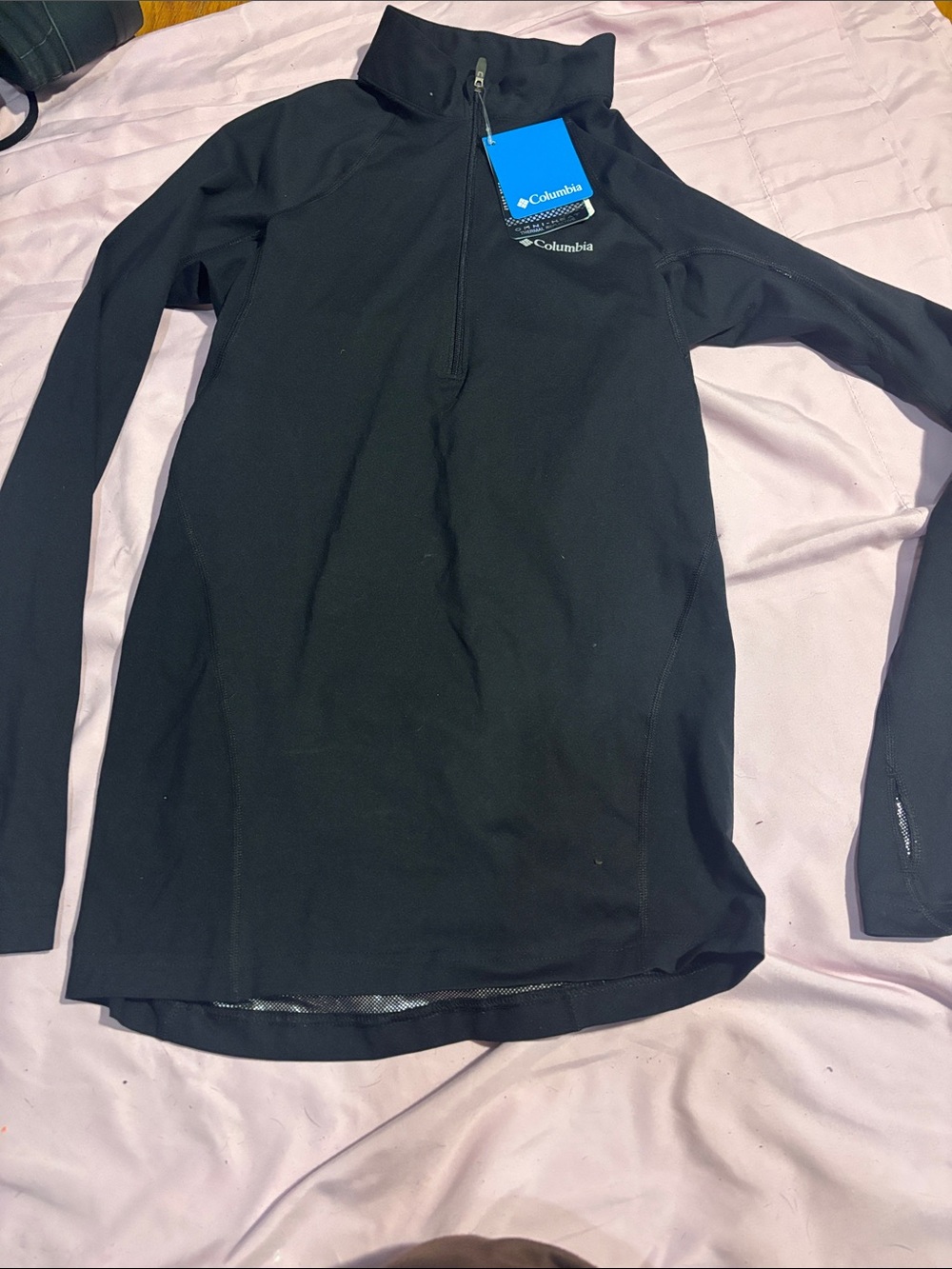 Columbia Men’s Black mid weight Half-Zip Pullover Performance Top